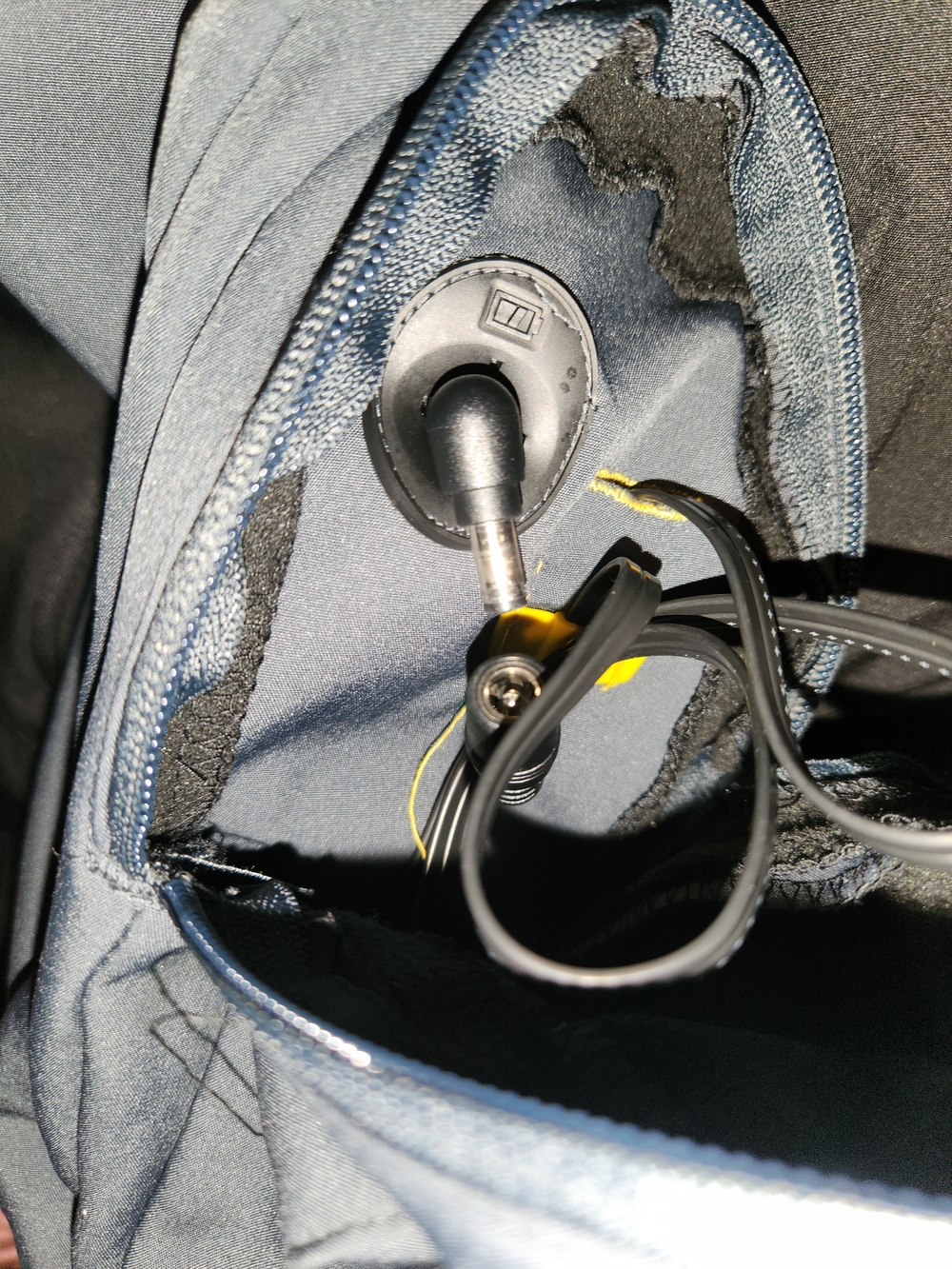 DeWalt Work Jacket - Picture 4 of 9